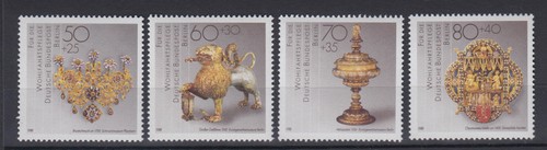 Berlin 818 821 - berlin, gold