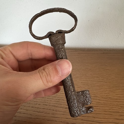 Antiker hohldorn schlüssel - antiker,