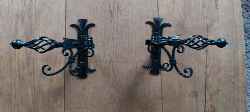 Gardinenstangenhalter